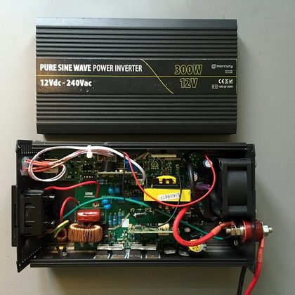 12-V-Wechselrichter 600 W, 230 V