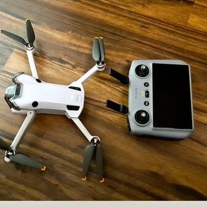 DJI Mini 4 Pro Drohne