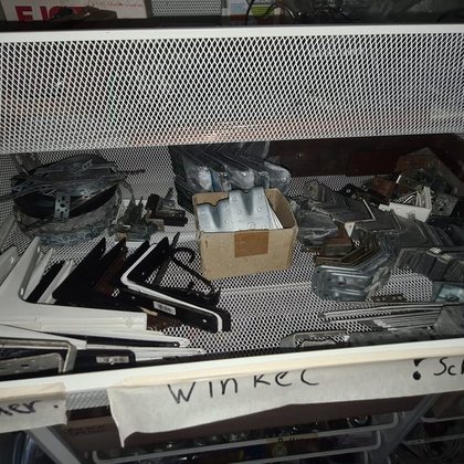 Metallwinkel & Winkelverbinder