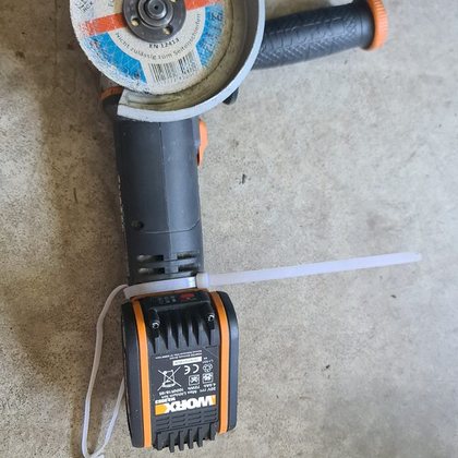 WORX Akku-Winkelschleifer 20 V